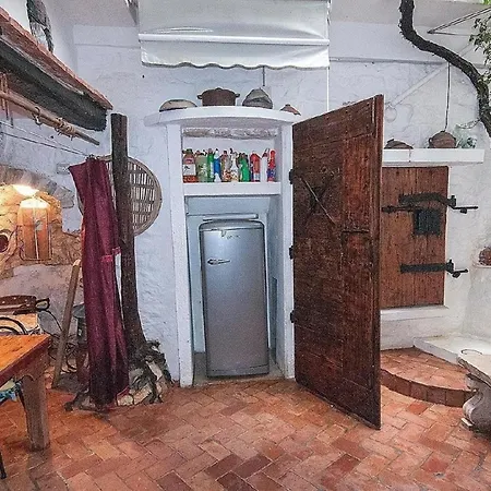 Lägenhet In Mit Terrasse Und Grill Rovinj